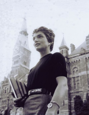 Style icons - Jacqueline Bouvier Kennedy Onassis - jackie-at-georgetown.png